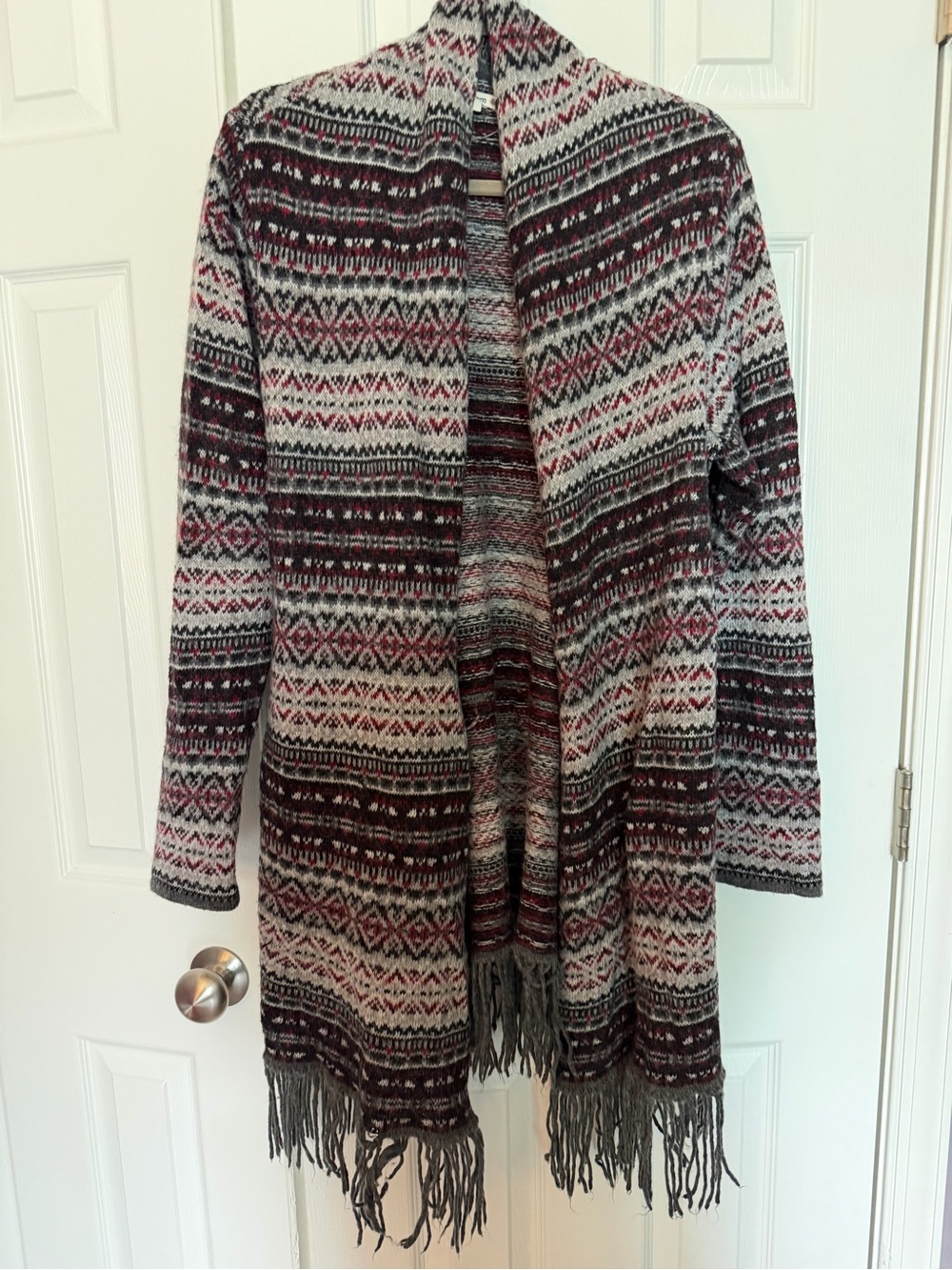 Ruff Hewn Maroon, Gray & Cream Open-Front Fringe Cardigan